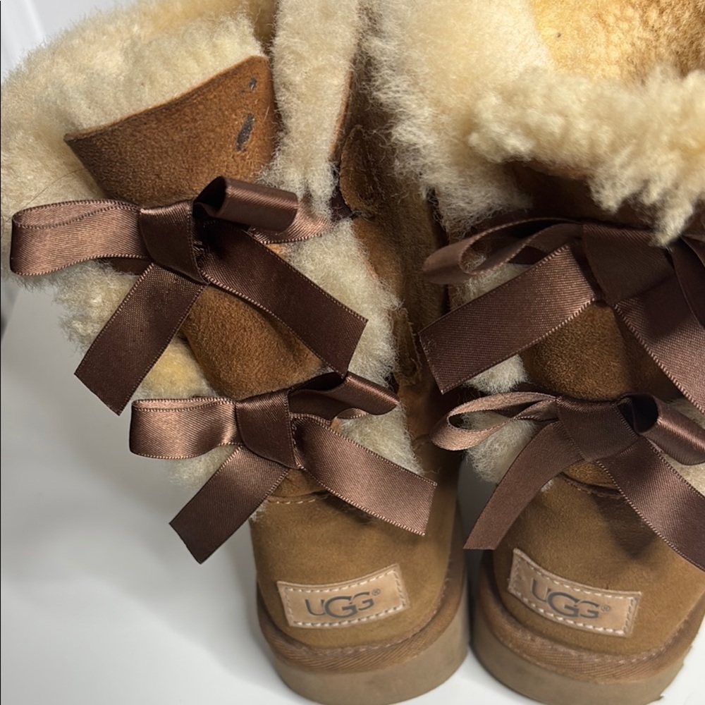 UGG Tan and Cream Winter Boots with Plush Lining